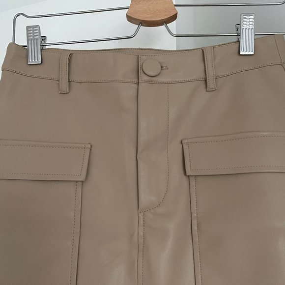 Zara beige faux-leather skirt, size XS (US 2) - Picture 7 of 9